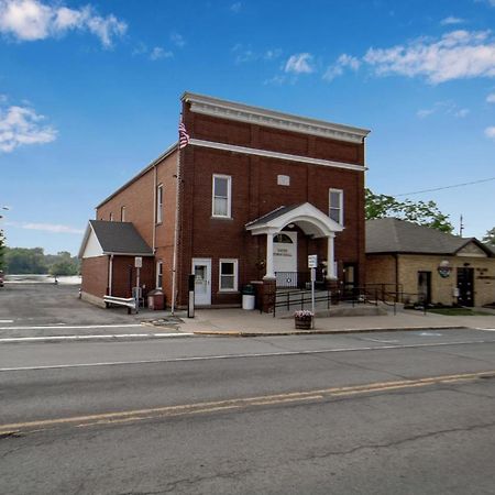 Webber Hotel Lyndonville 外观 照片