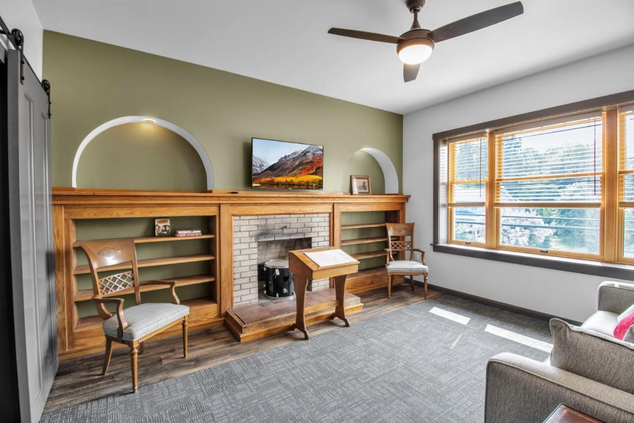 Webber Hotel Lyndonville 外观 照片