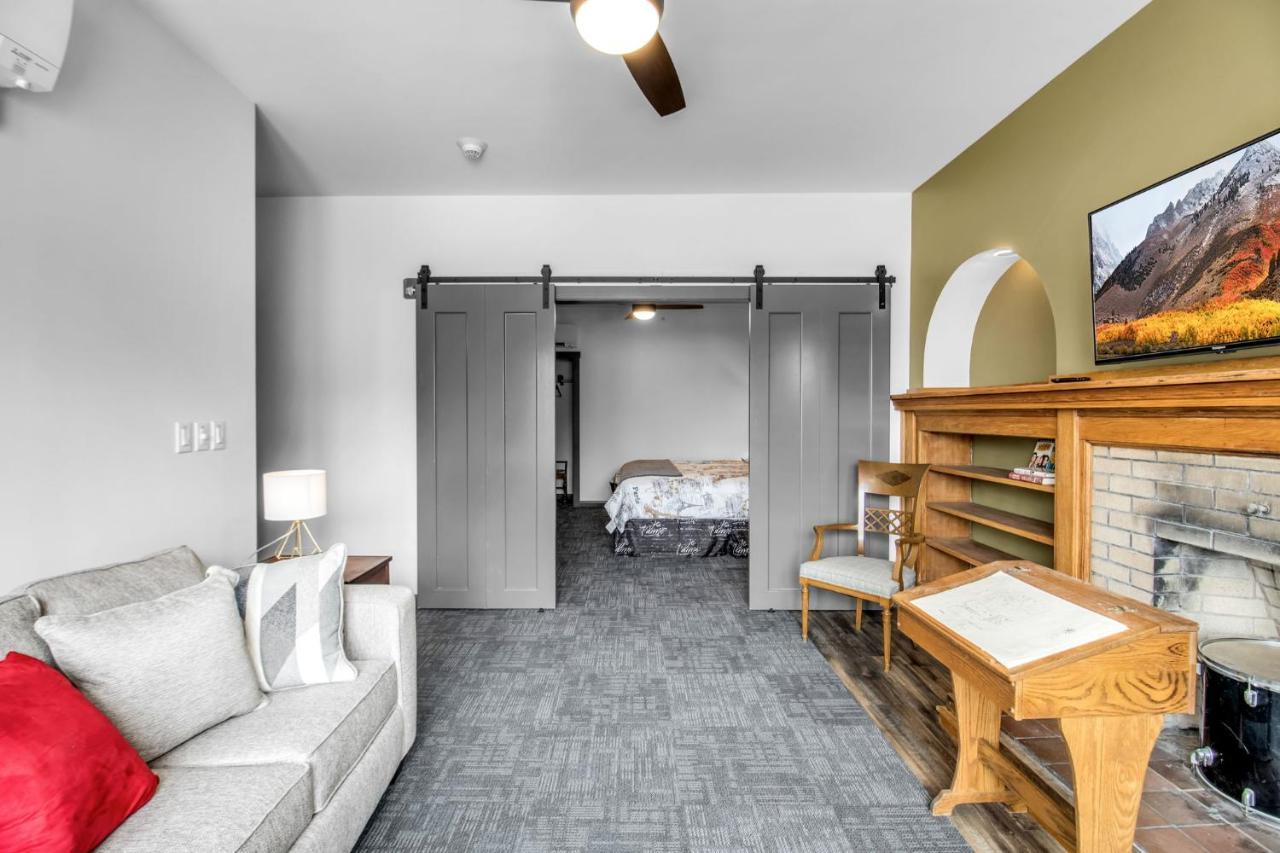 Webber Hotel Lyndonville 外观 照片
