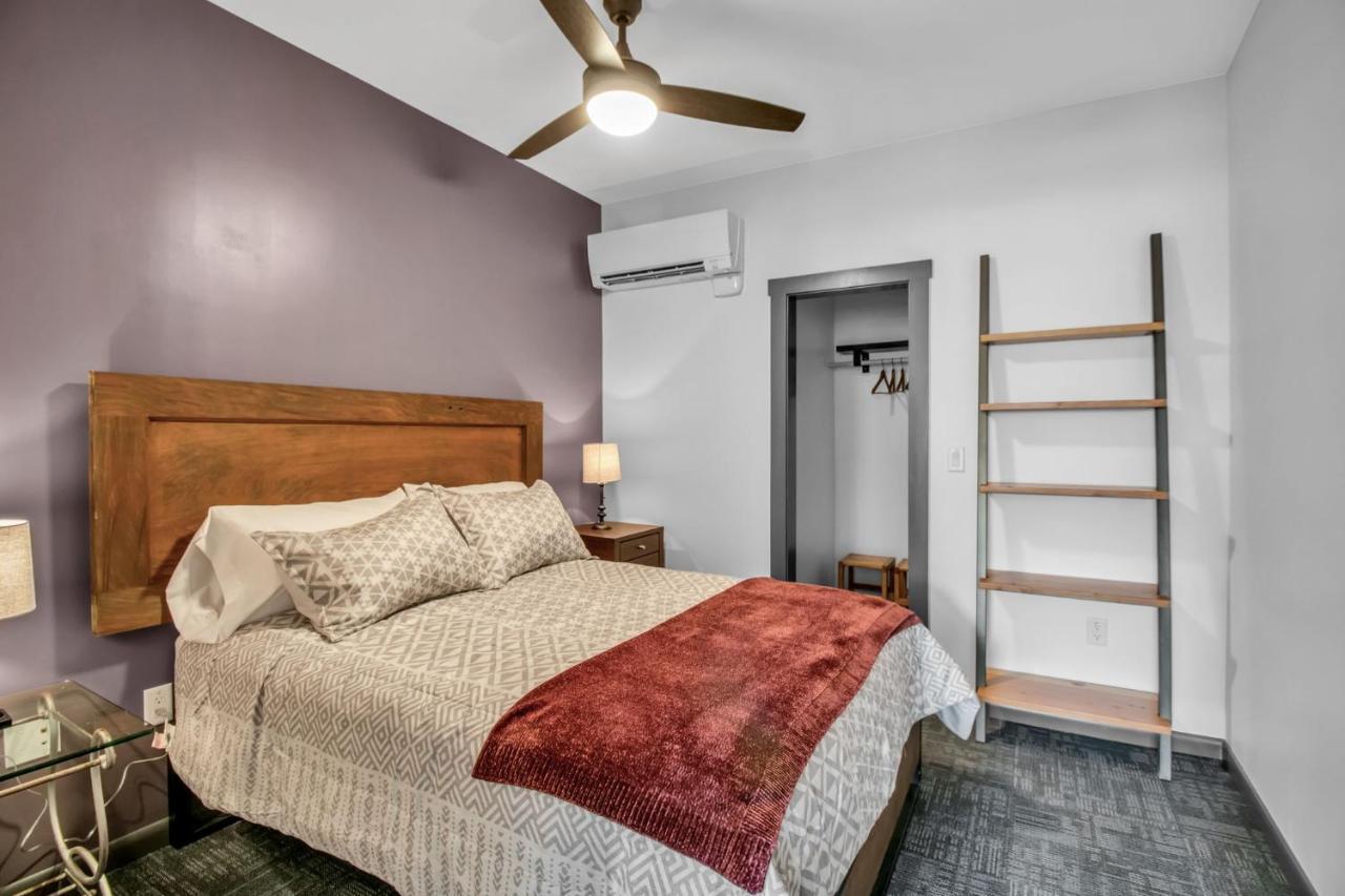 Webber Hotel Lyndonville 外观 照片