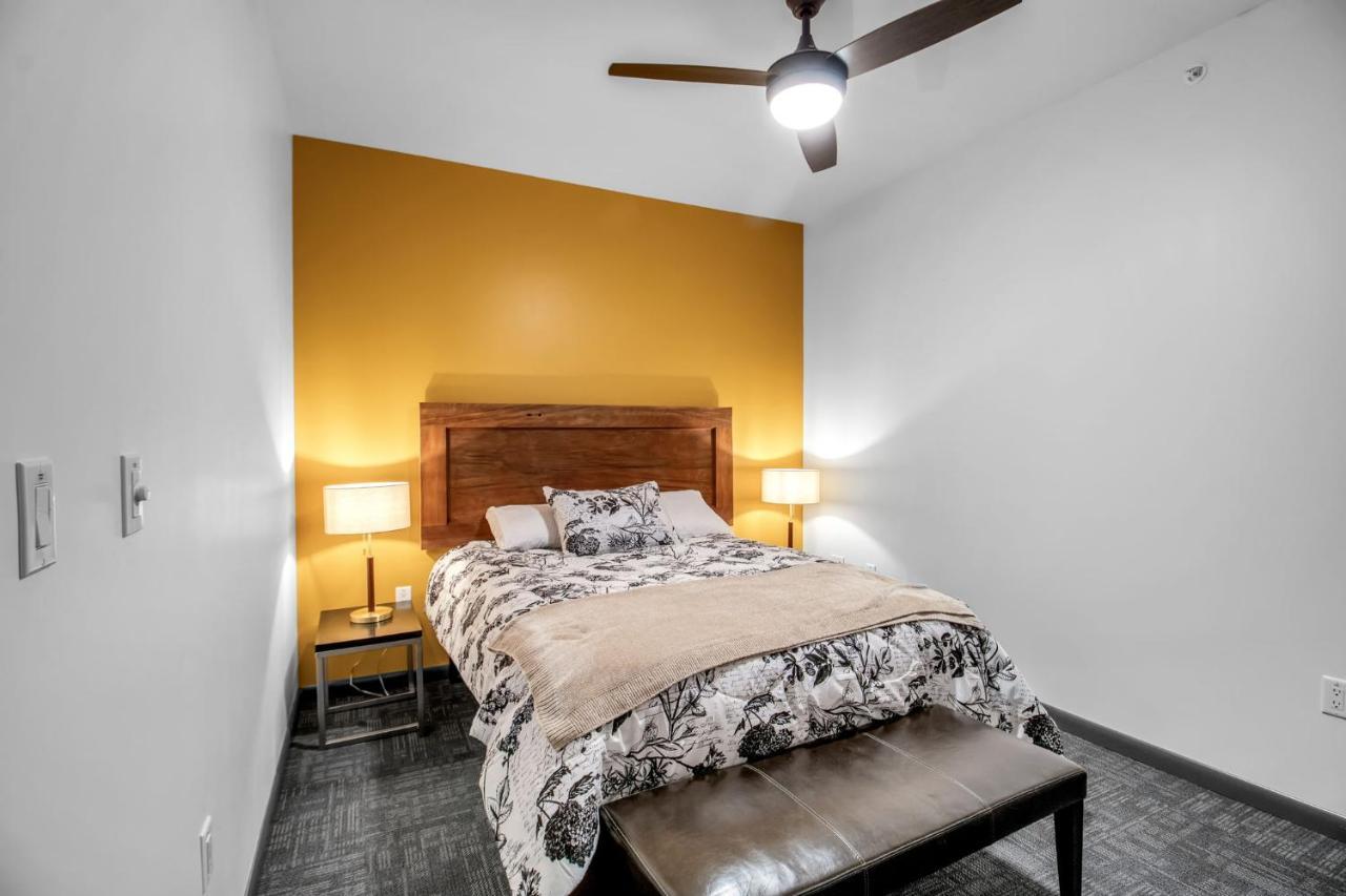 Webber Hotel Lyndonville 外观 照片
