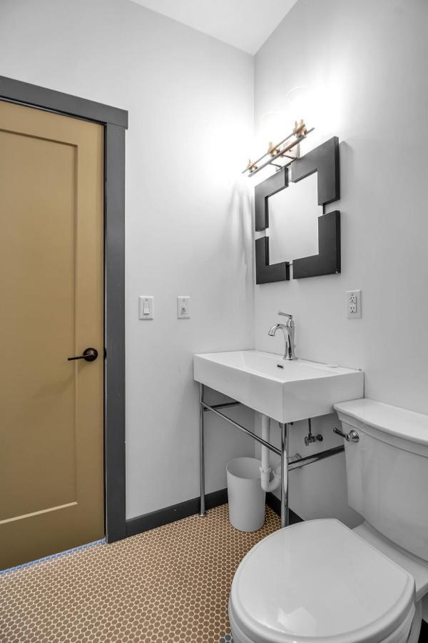 Webber Hotel Lyndonville 外观 照片